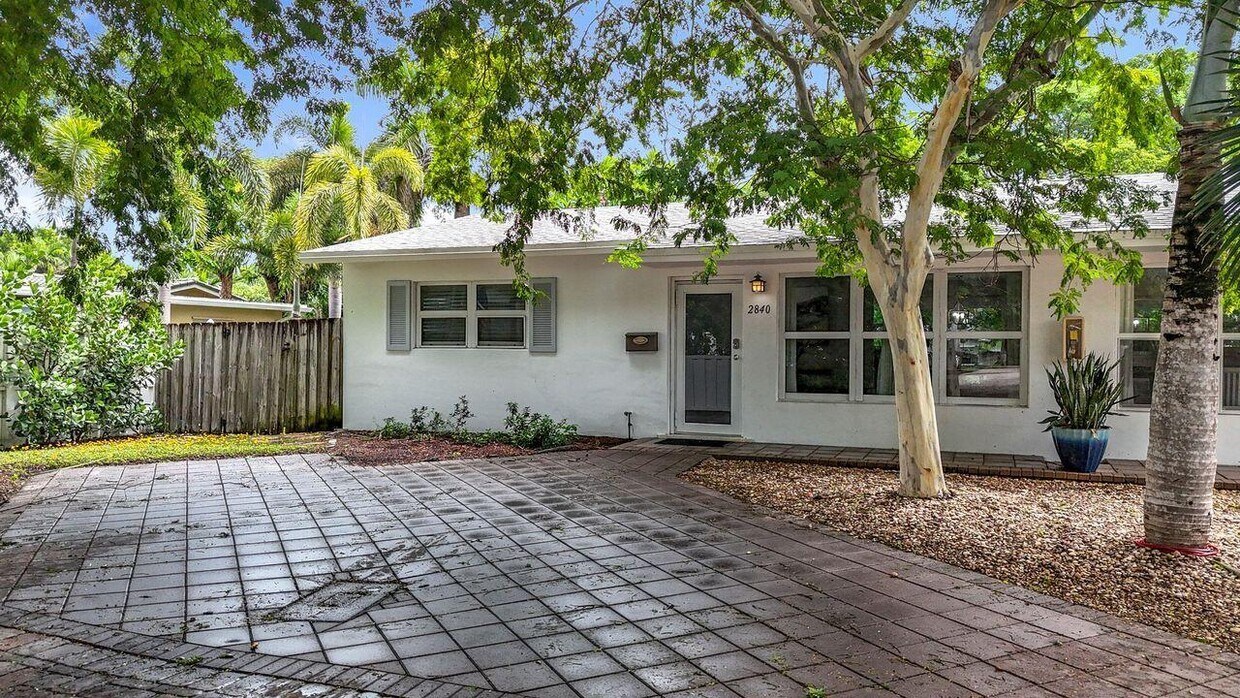 Foto principal - 2840 NE 16th Ct