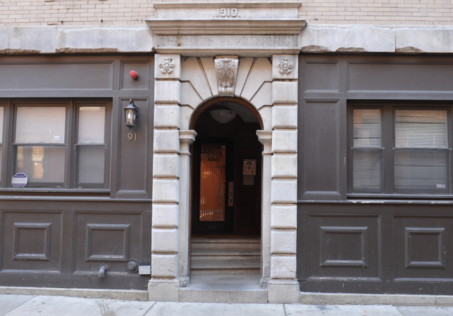 Building Photo - 98 Prince St