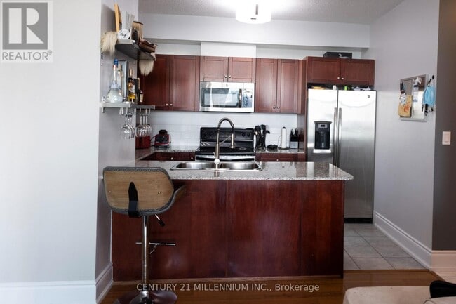 Building Photo - 1359 Rathburn Rd E