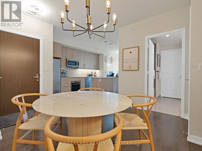 Building Photo - 1 The Esplanade