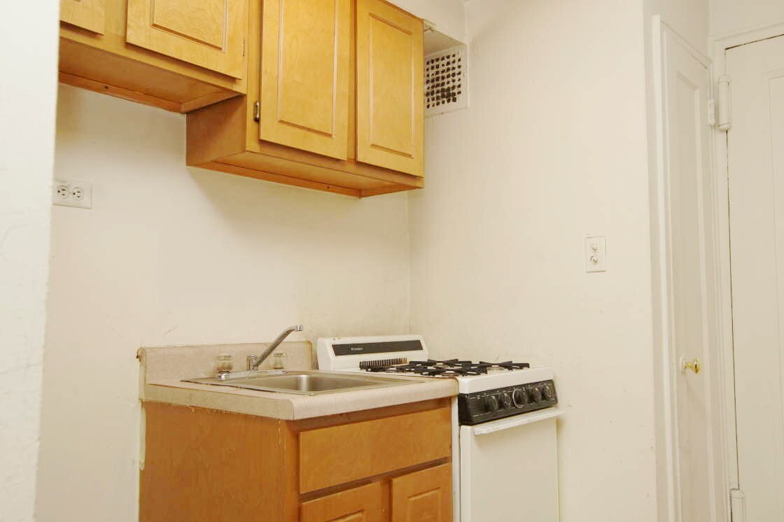 Primary Photo - 580 84th St