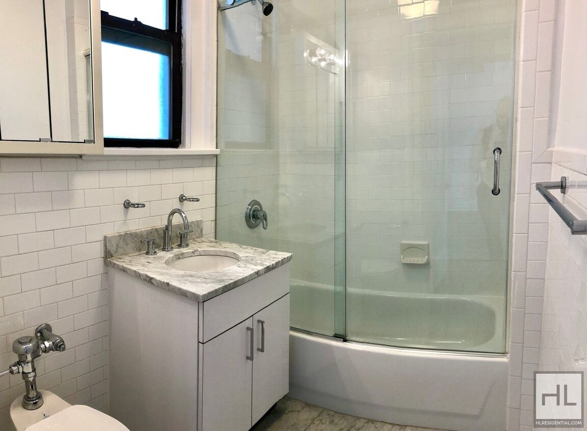 Building Photo - EAST 37 STREET