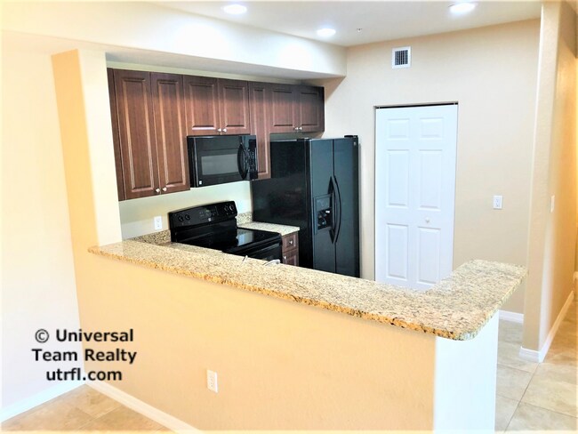 Foto del edificio - 13190 Bella Casa Cir