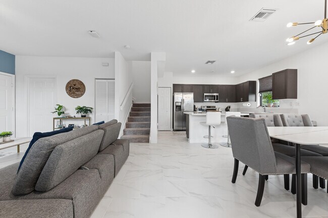 Foto del edificio - 4622 Belgian Ln