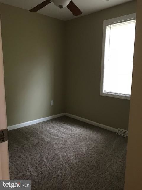 Foto del edificio - 932 Dover Rd