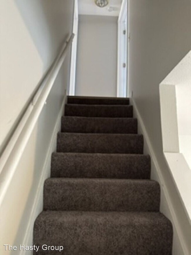 Foto del edificio - 4 br, 1 bath House - 5438 Norton Ave