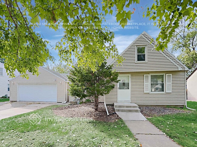 Building Photo - 6432 2nd Ave S Building Photo - 6432 2nd Ave S