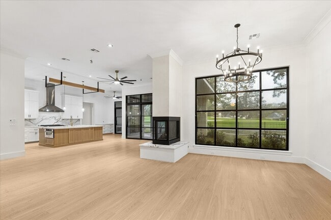 Building Photo - 5 Buttonbush Ct