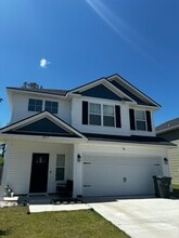Building Photo - 827 Abode Ave