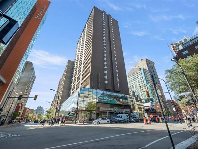 Building Photo - 1625 Blvd. De Maisonneuve Ouest