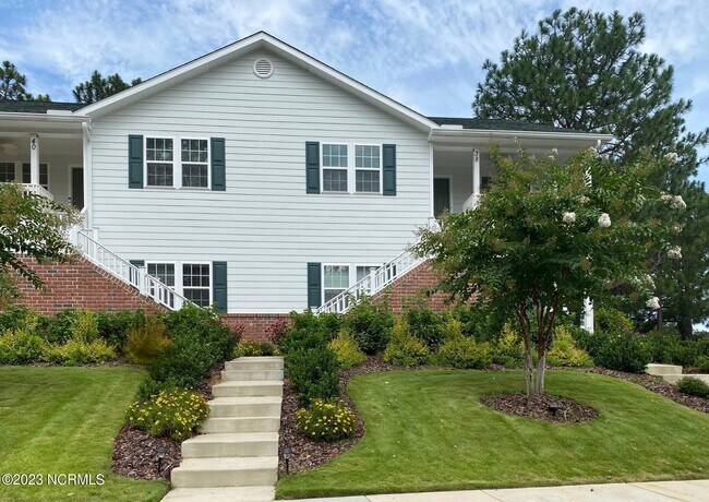 Building Photo - 42 Knoll Rd