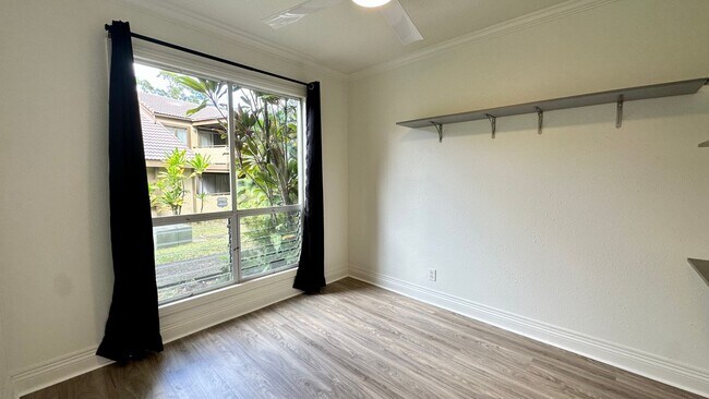 Building Photo - Available NOW - 4 BED, 2.5 BATH w/ 2 PARKI...
