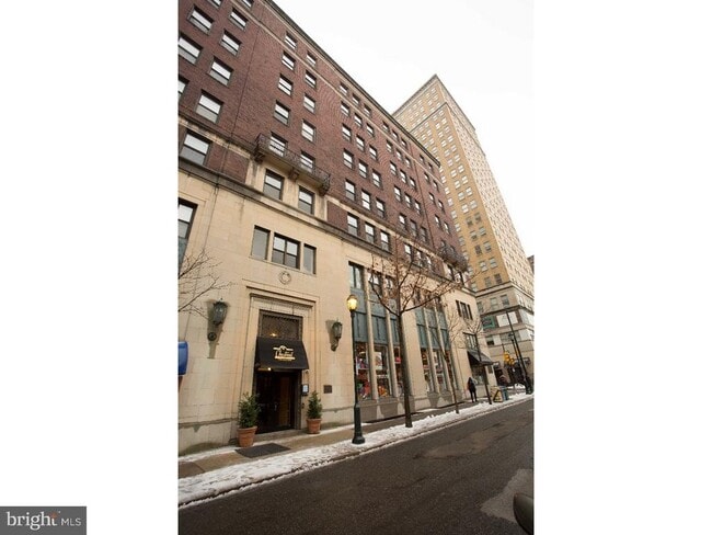 Building Photo - 37 S 20th St