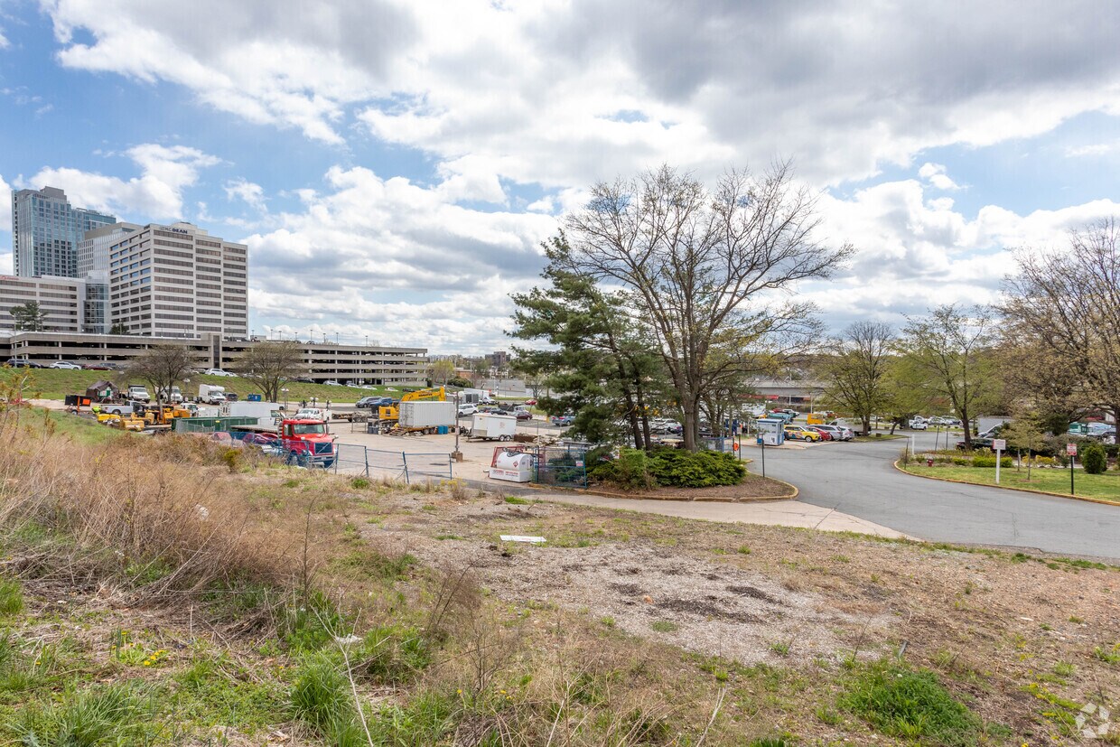 4/19/2022 - Westpark Plaza Apartments
