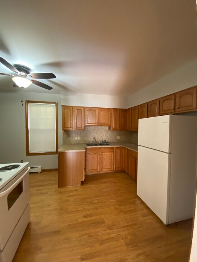 Foto principal - 224 Providence St