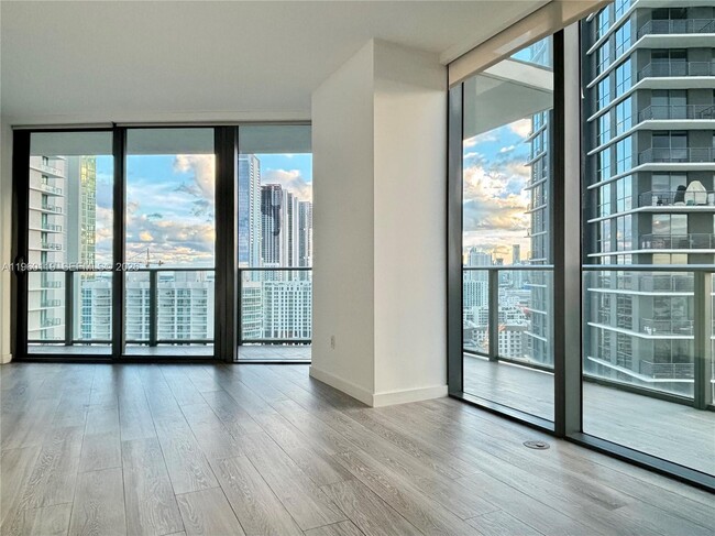 Building Photo - 501 NE 31st St