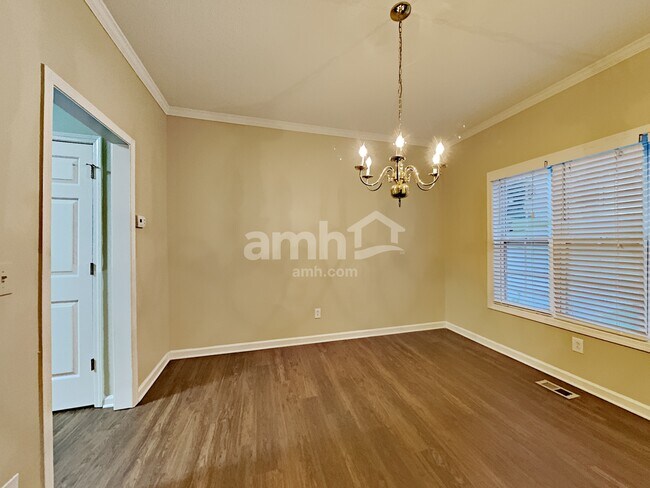 Building Photo - 2046 Township Dr