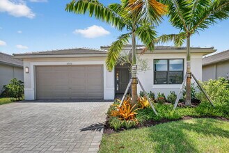 Building Photo - 12522 SW Emerald Estuary Ter