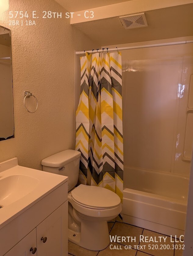 Building Photo - Eastside 2 Bed/ 1 Bath With Yard!