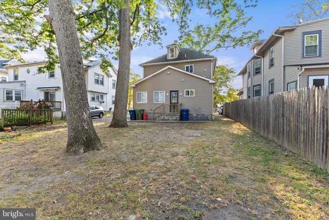Building Photo - 720 Cinnaminson Ave