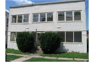 Building Photo - 218 Adams St