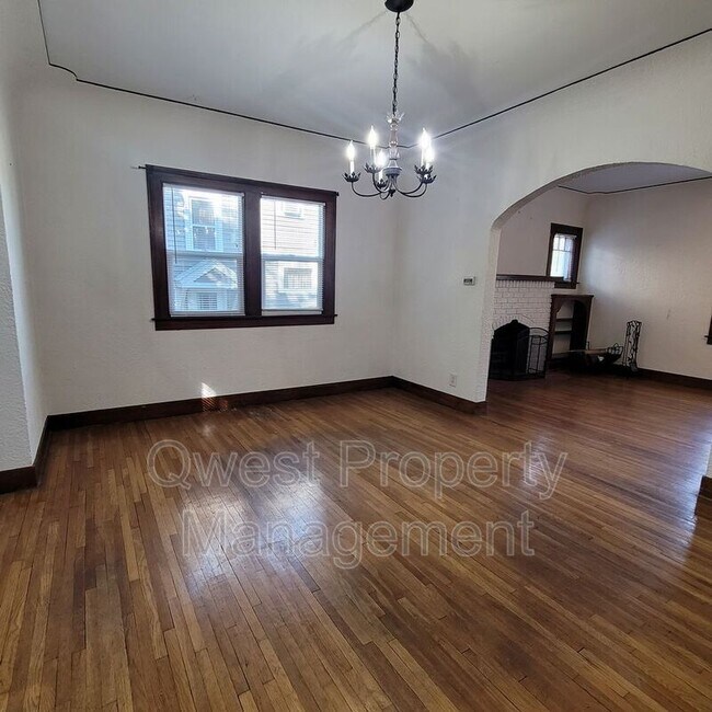 Foto del edificio - 1134 Noble St SE