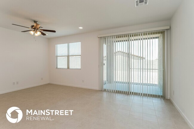 Foto del edificio - 4426 Greenleaf Dr
