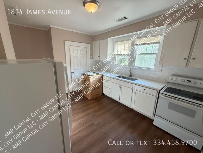 Foto del edificio - 1814 James Ave