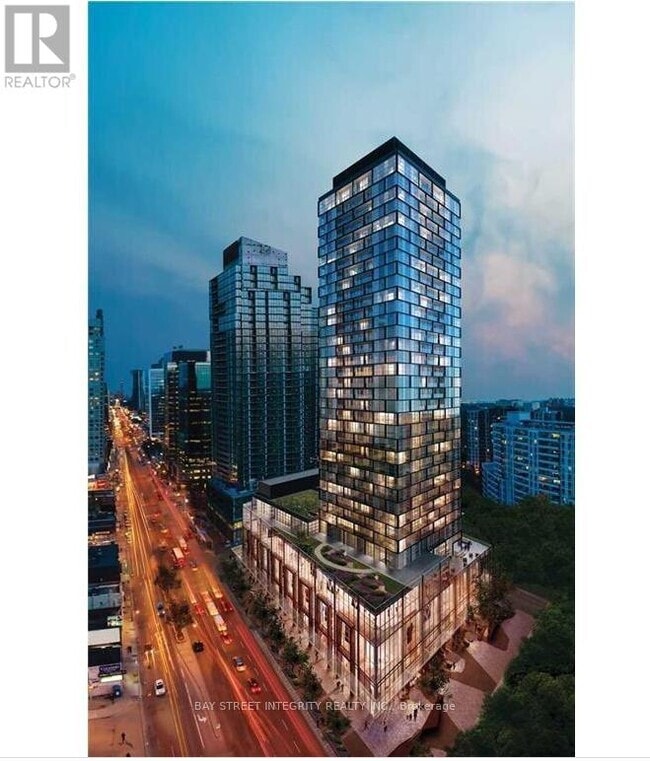 Building Photo - 5180-5180 Yonge St