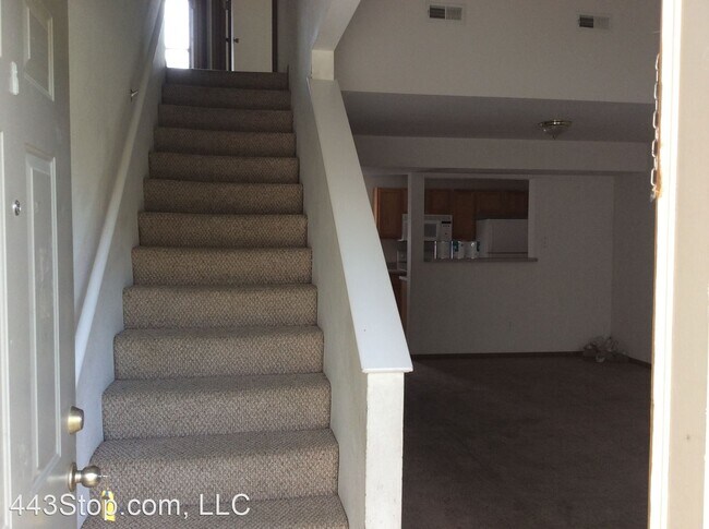 Building Photo - 1420 Greensboro Dr