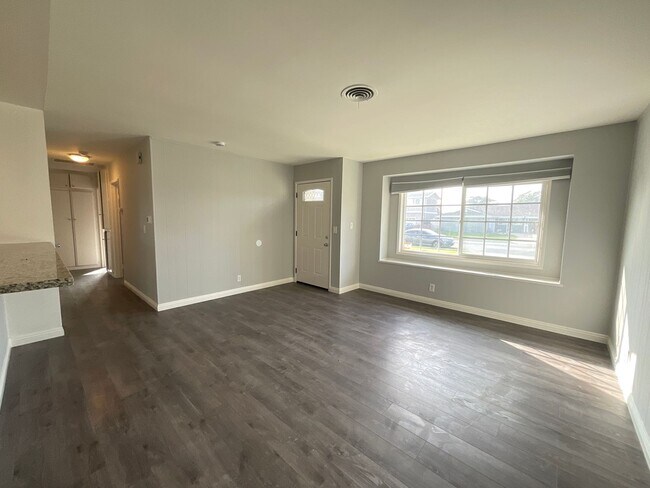 Foto del edificio - 3 Bedroom 2 Bathroom Single Story Home