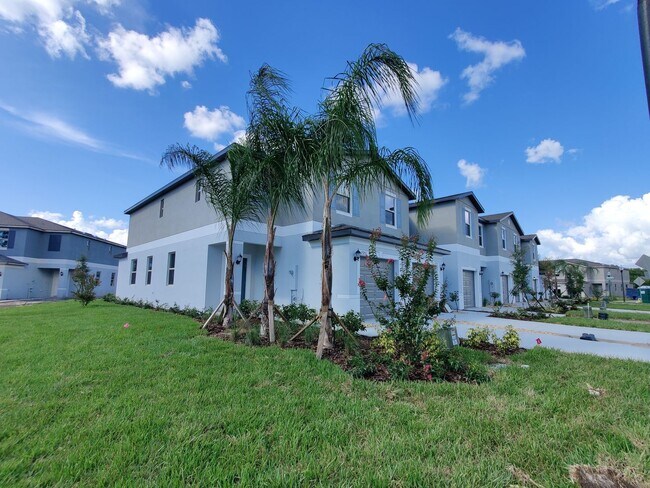 Foto del edificio - 23251 Willow Glen Way