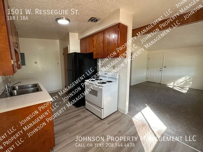 Foto del edificio - 1501 W Resseguie St