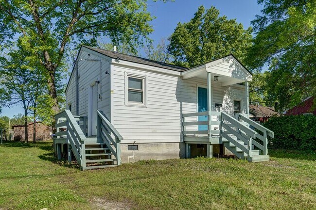 Foto del edificio - 336 Coleman Ave