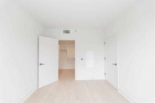 Foto del edificio - 1000 Maxwell Ln