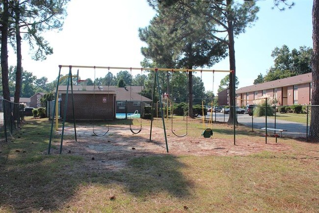 Foto del edificio - 201 Berryman Rd