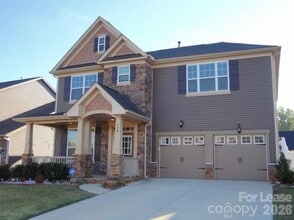 Building Photo - 130 Sand Spur Dr
