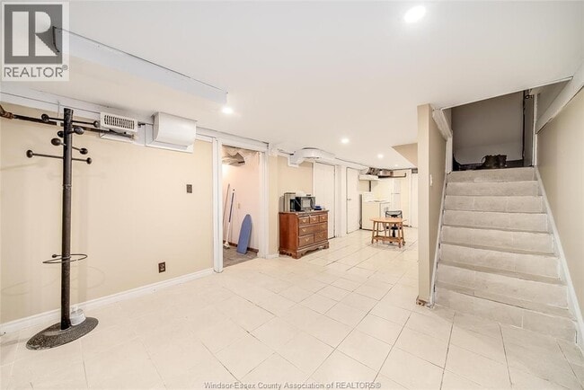 Building Photo - 431 Randolph Ave