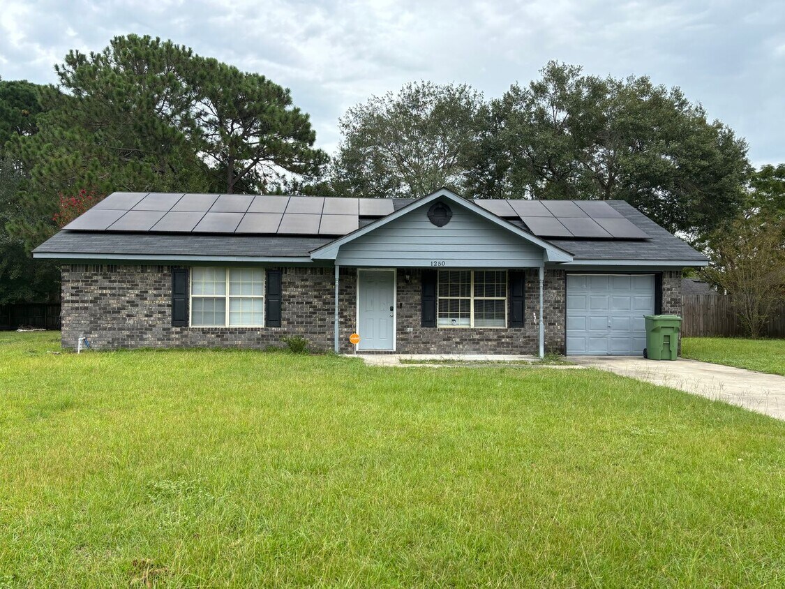 Primary Photo - FOR RENT