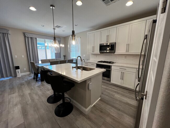 Foto del edificio - 10147 W Meranto Ave