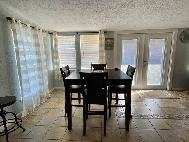 Foto del edificio - 308 Parkview Rd