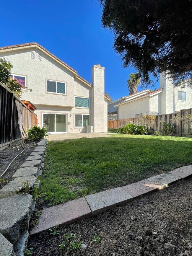 Building Photo - 1525 Timber Creek Dr