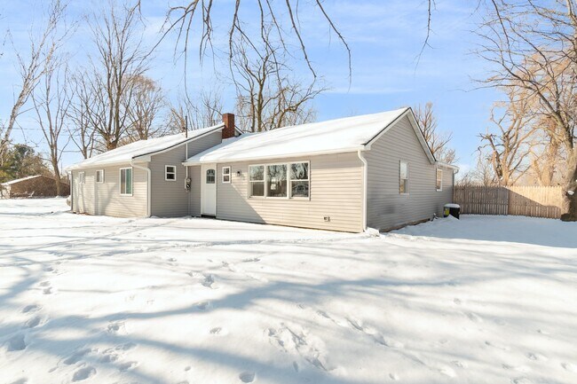 Foto del edificio - 2088 Smiths Crossing Rd