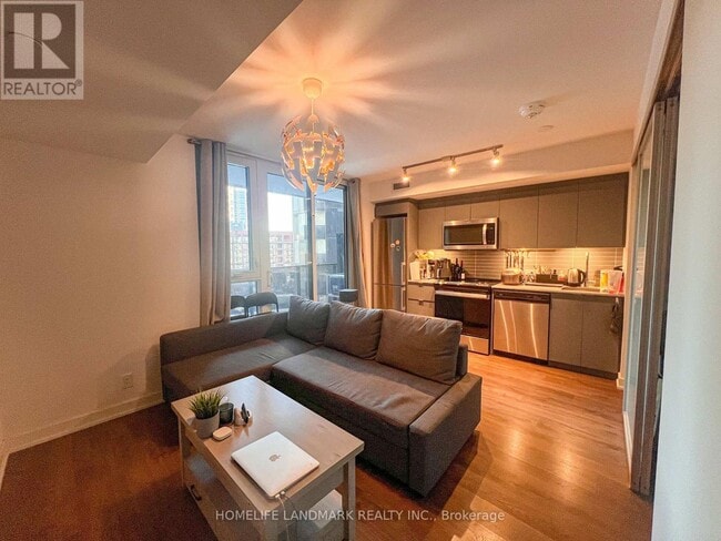 Building Photo - 30 Tretti Wy