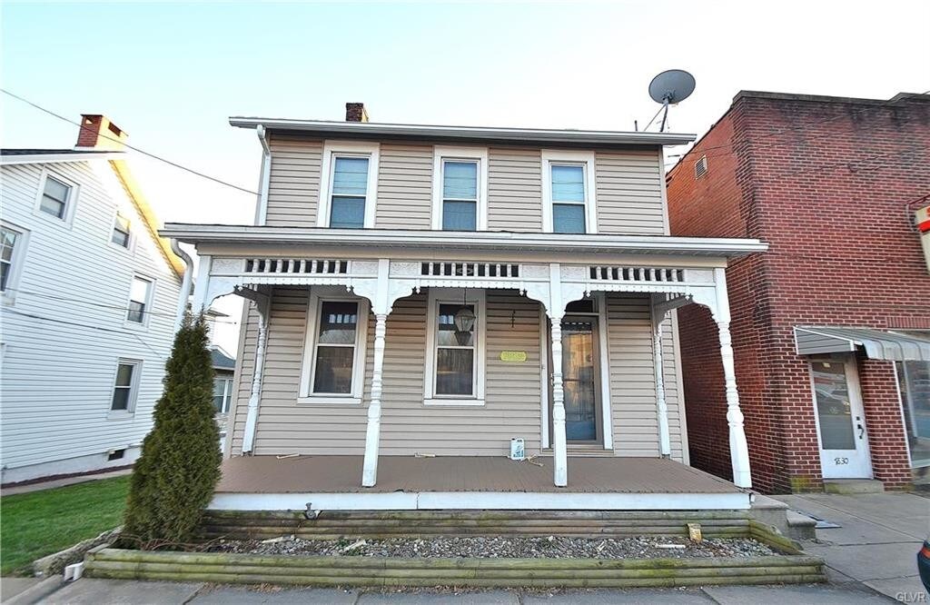 Foto principal - 7828 Main St