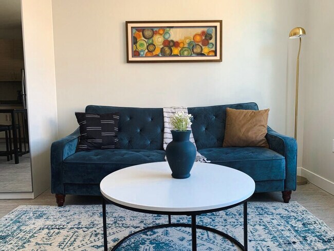 Building Photo - 2530 University Ave