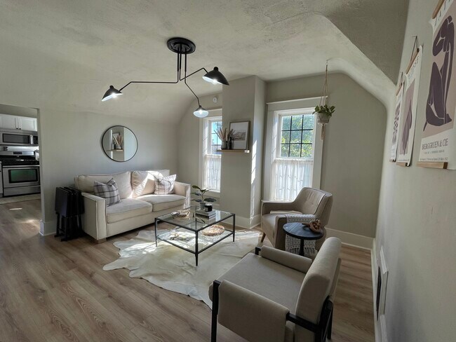 Foto del edificio - 502 Woodworth Ave