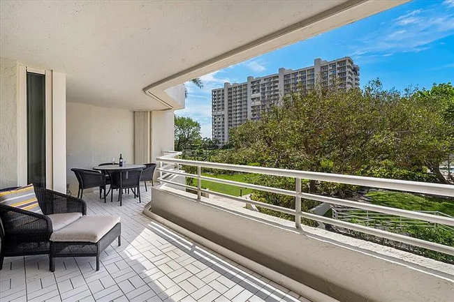 Foto del edificio - 4201 N Ocean Blvd
