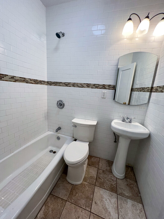 Bathroom - 7115 Austin St