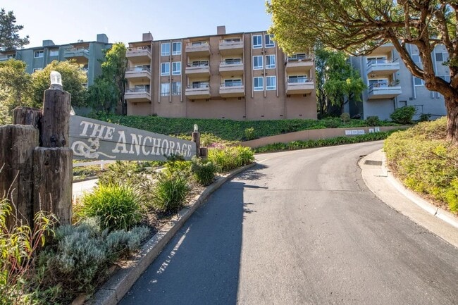 Photo - Charming, Furnished 1-bedroom Condo in Sau...